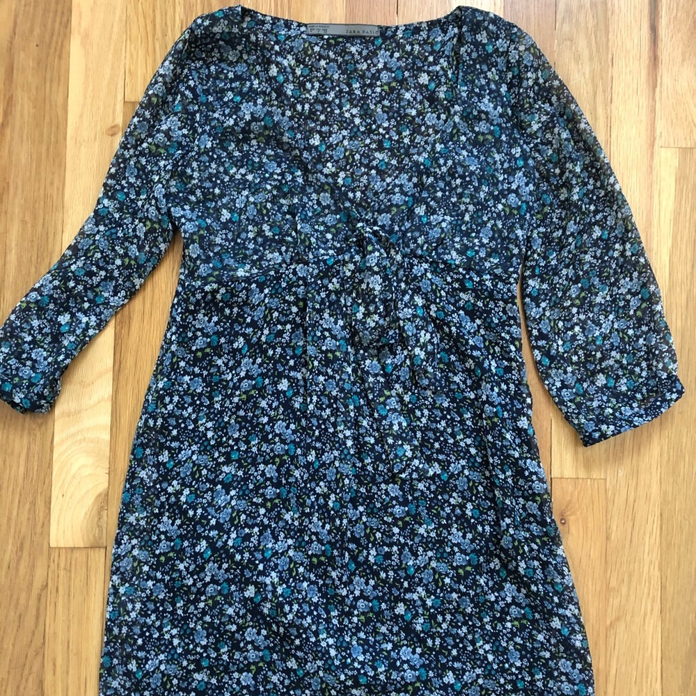ZARA - flowy floral dress - Small